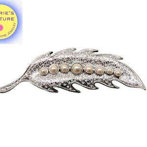 Vintage 1980s Signed Valentino Rhodium Plated Rhinestone Faux-Pearl Leaf Brooch